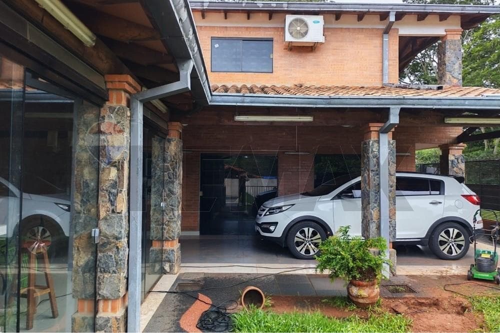 Casa con Piscina en Villa Elisa