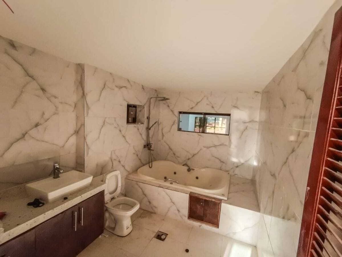 En venta - hermoso duplex en Lambaré