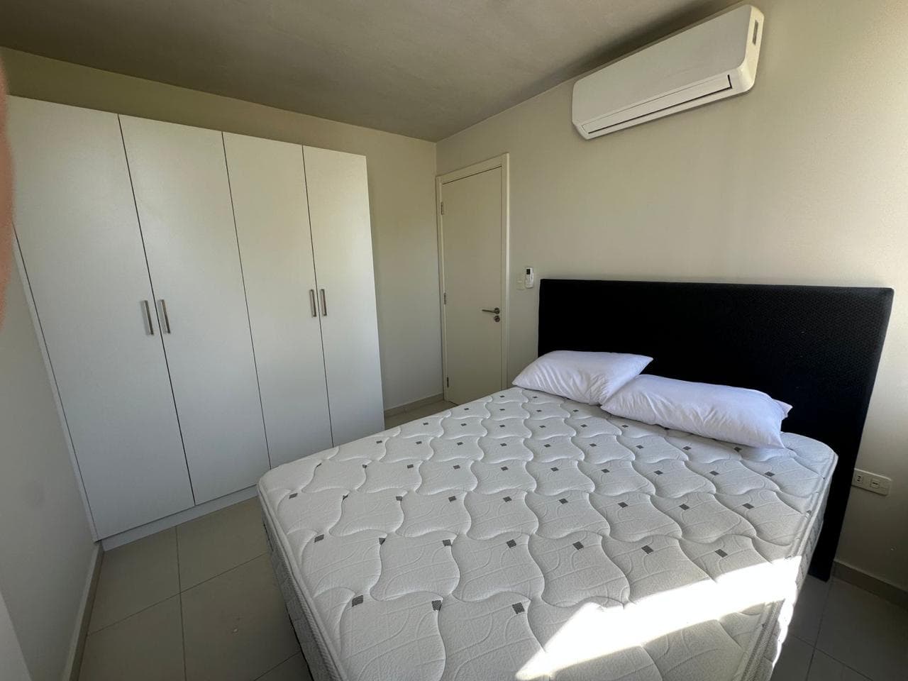 Dpto Semi Amoblado De 2 Habitaciones. - Luque — foto 3