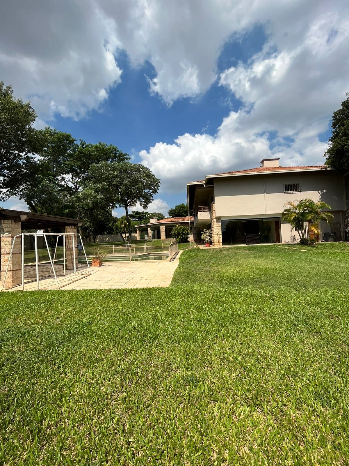 amplia residencia en Barrio Jara, foto 4