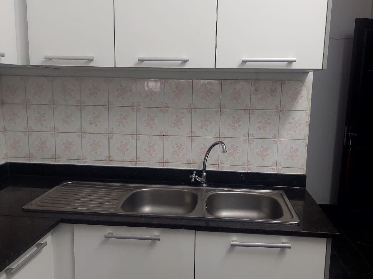 Amplia casa para vivienda u oficina en barrio Jara — foto 5