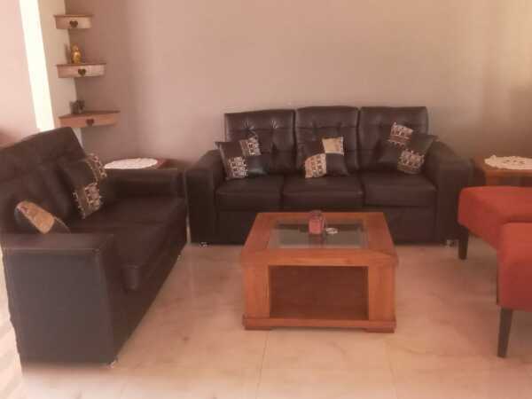 Hermosa residencia en barrio hipodromo!! — foto 3