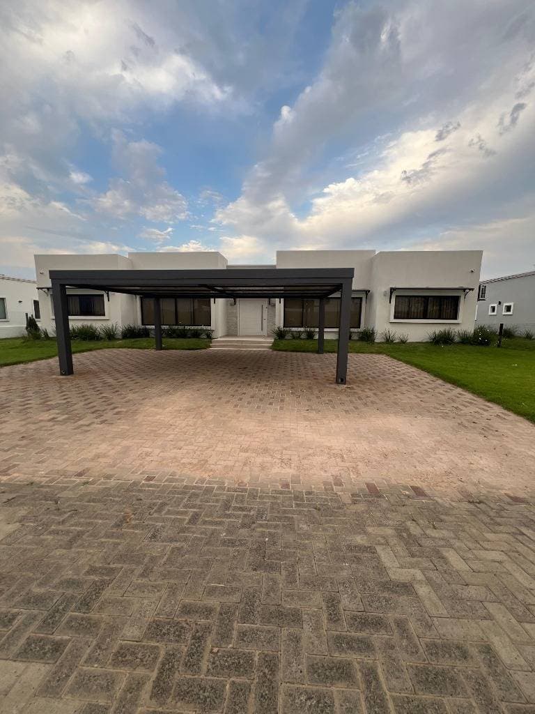 Residencia en surubii totalmente amoblada, foto 1