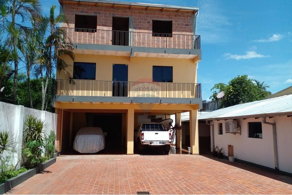 Inmueble de Renta Inmediata en San Lorenzo con 6 Dptos. y 2 Locales ($188.000), foto 1