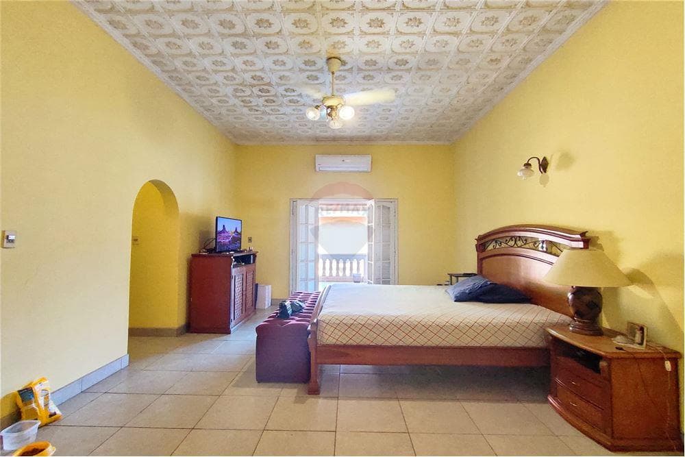 Casa - Alquiler - Paraguay Asunción Las Mercedes — foto 2