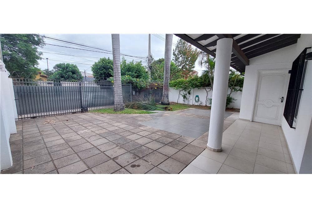 Amplia casa en vista alegre asuncion, foto 2