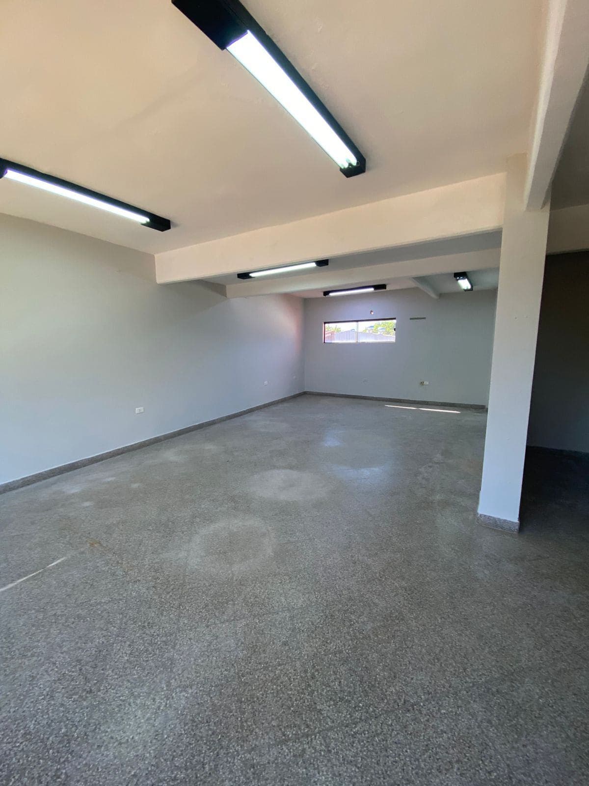 Local Comercial en alquiler ubicado en Zona Sur, foto 4