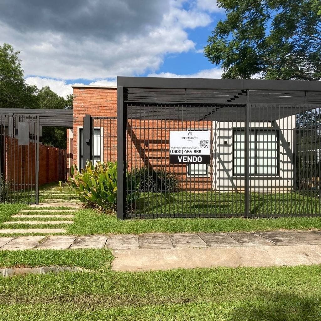 A la venta - residencia de alto potencial en San Bernardino, foto 2