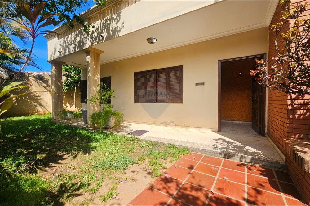 Casa en esquina con gran potencial comercial, foto 2