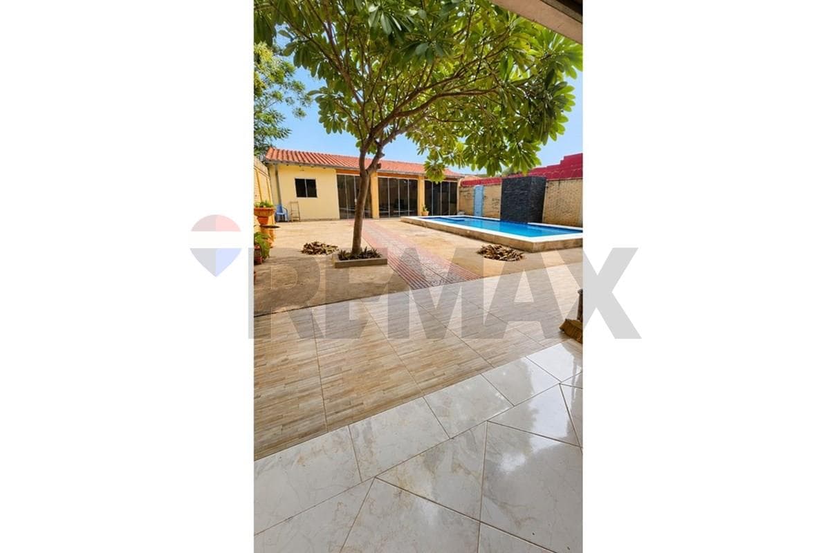 Hermosa residencia en capiata con piscina, foto 2