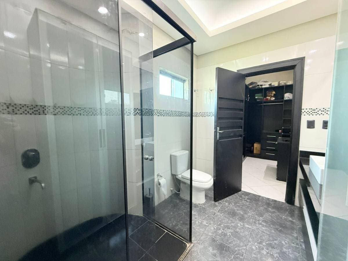 Amplia residencia de lujo - lambare, foto 4