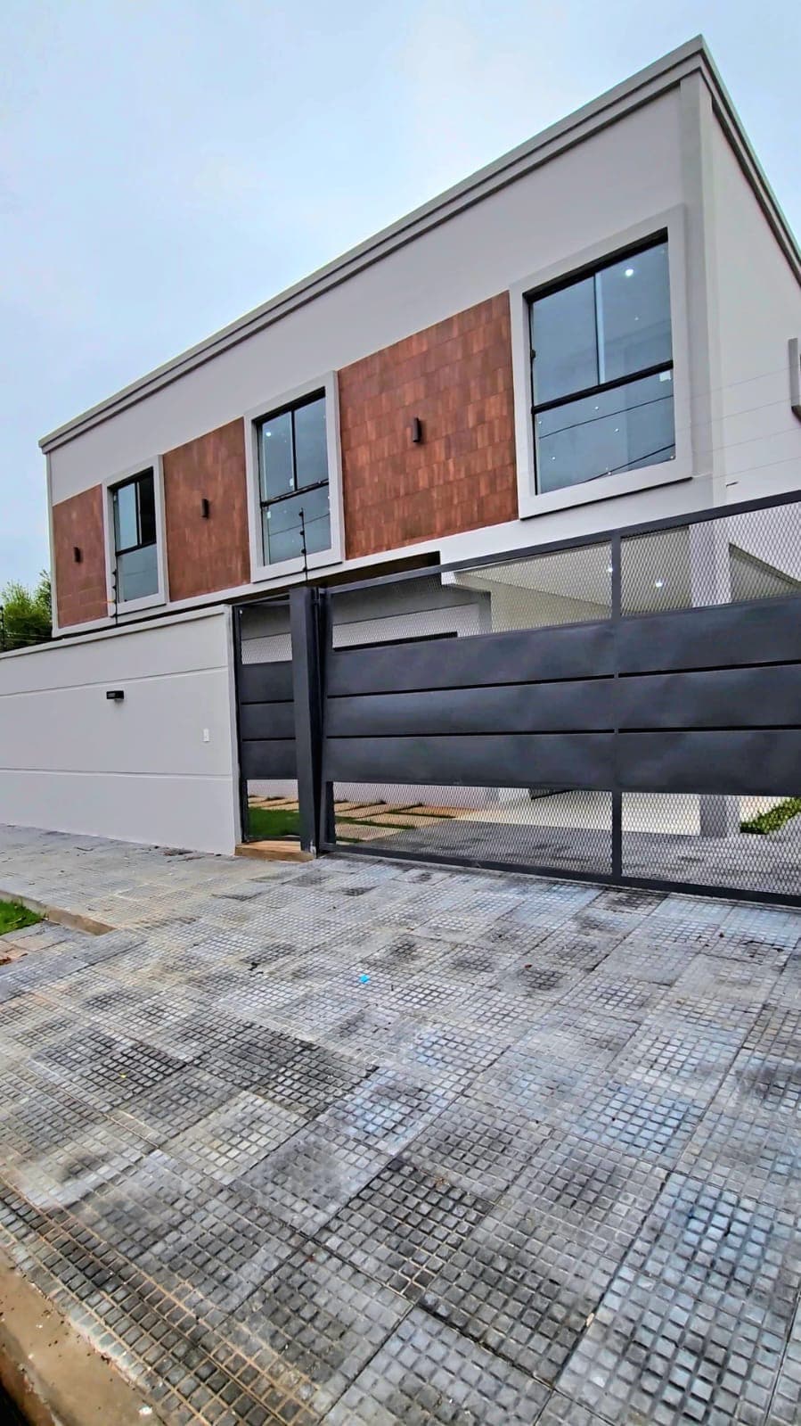 Duplex en villa adela Luque