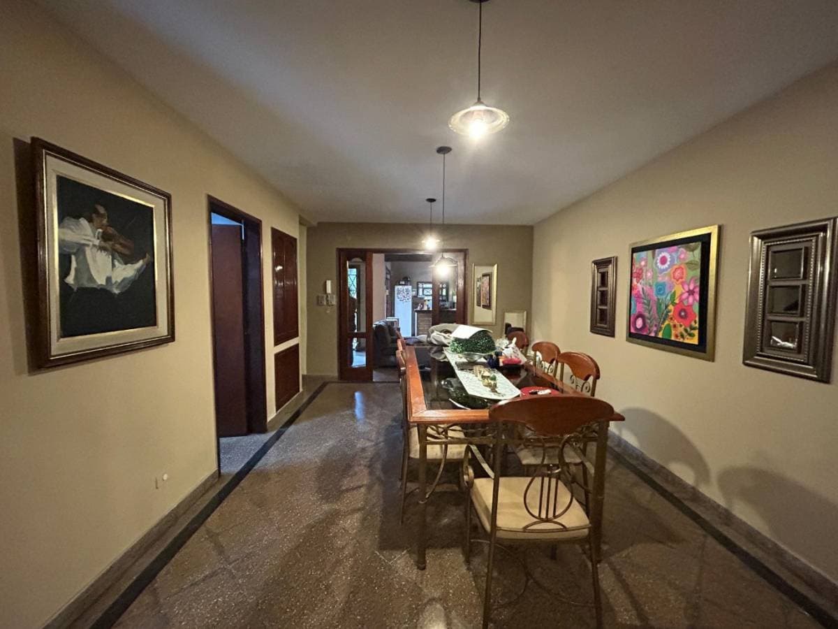 Casa y oficina en barrio vista alegre, foto 3