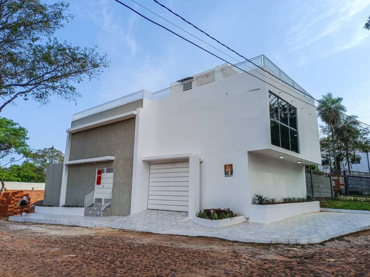 En venta - hermoso duplex en Lambaré, foto 4