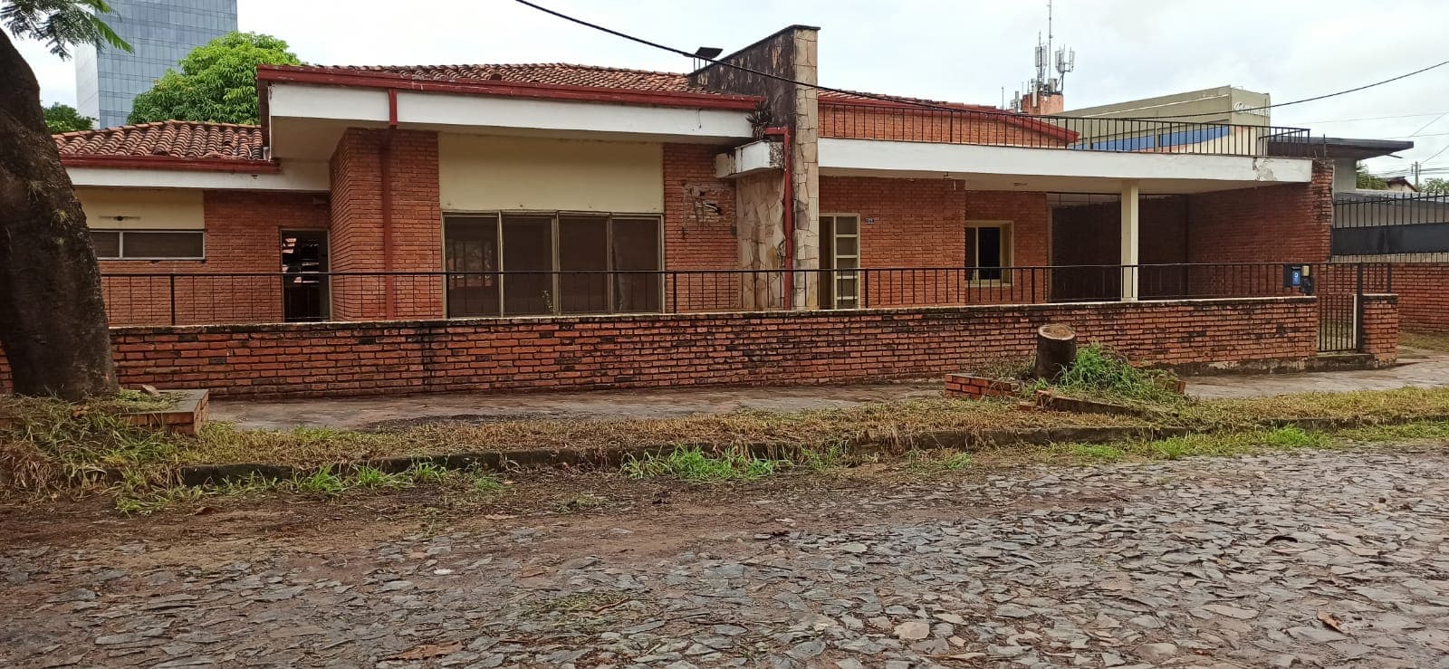 Propiedad 1387 M2 Zona Avda. Artigas La Perseverancia Automotor Rieder — foto 2