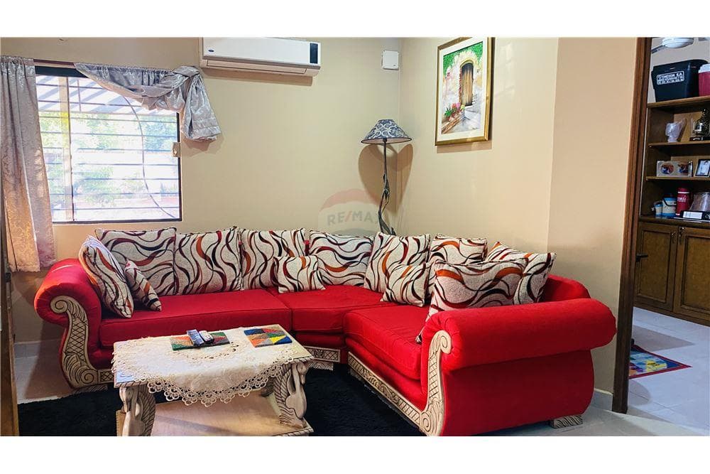 Casa nueva en venta en Lambaré, con importante ubicación, foto 2