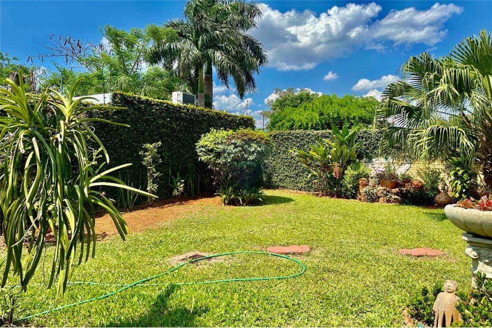 Hermosa casa en Luque, foto 3