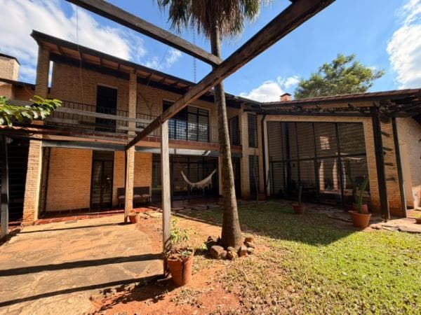 En venta,casa en barrio luis alberto de Herrera, foto 2