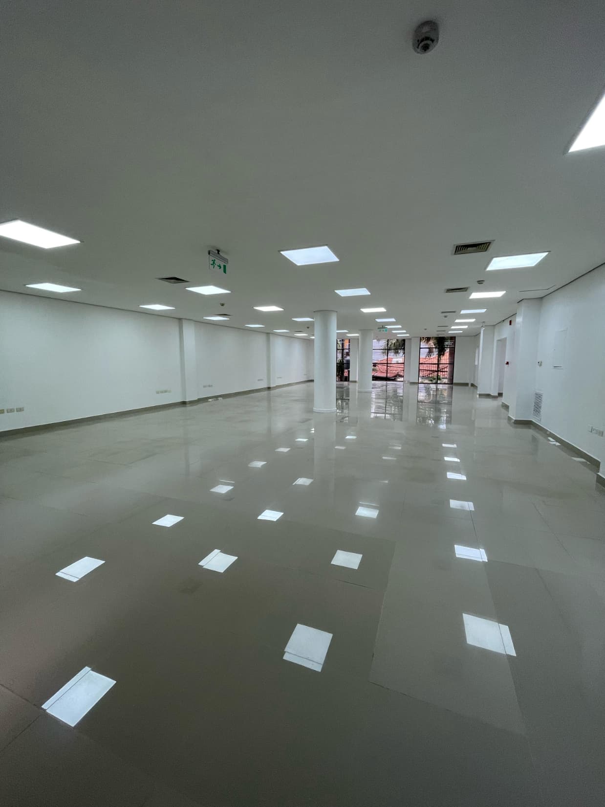 Zona shopping del sol en alquiler oficina de 305 m2, foto 2