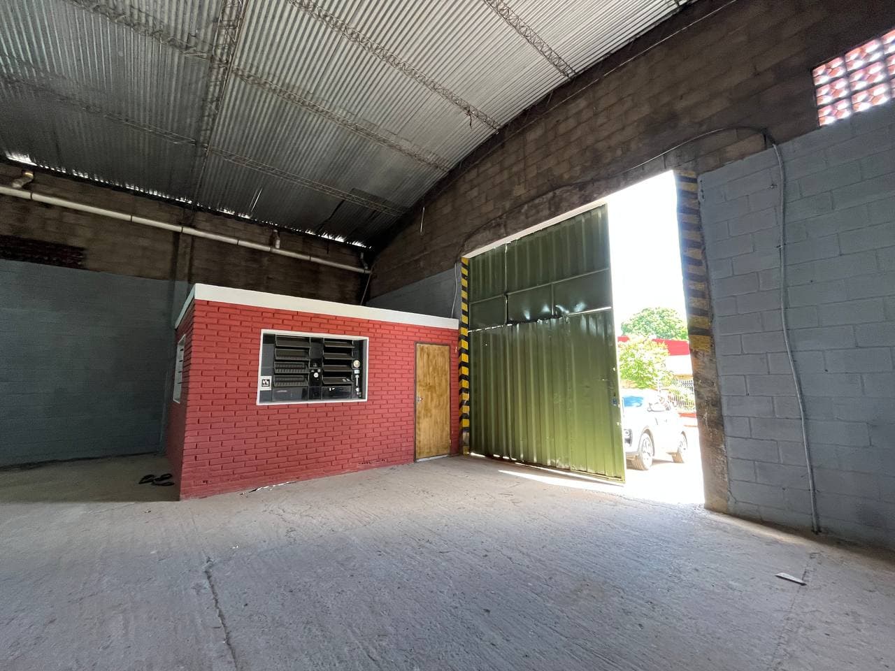 Alquilo Deposito - Tinglado En Fernando Zona Abasto