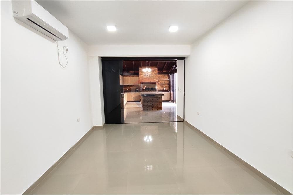 Casa Moderna de 3 Suites en Fndo. de la Mora Norte - A metros de Mcal. López, foto 3