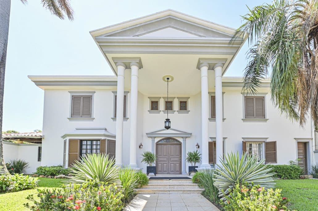 En Venta Amplia Residencia - Barrio San Cristobal — foto 1
