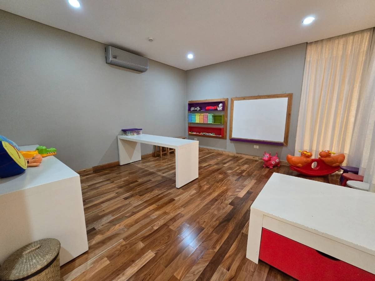 Amplio departamento con 3 suites, foto 4