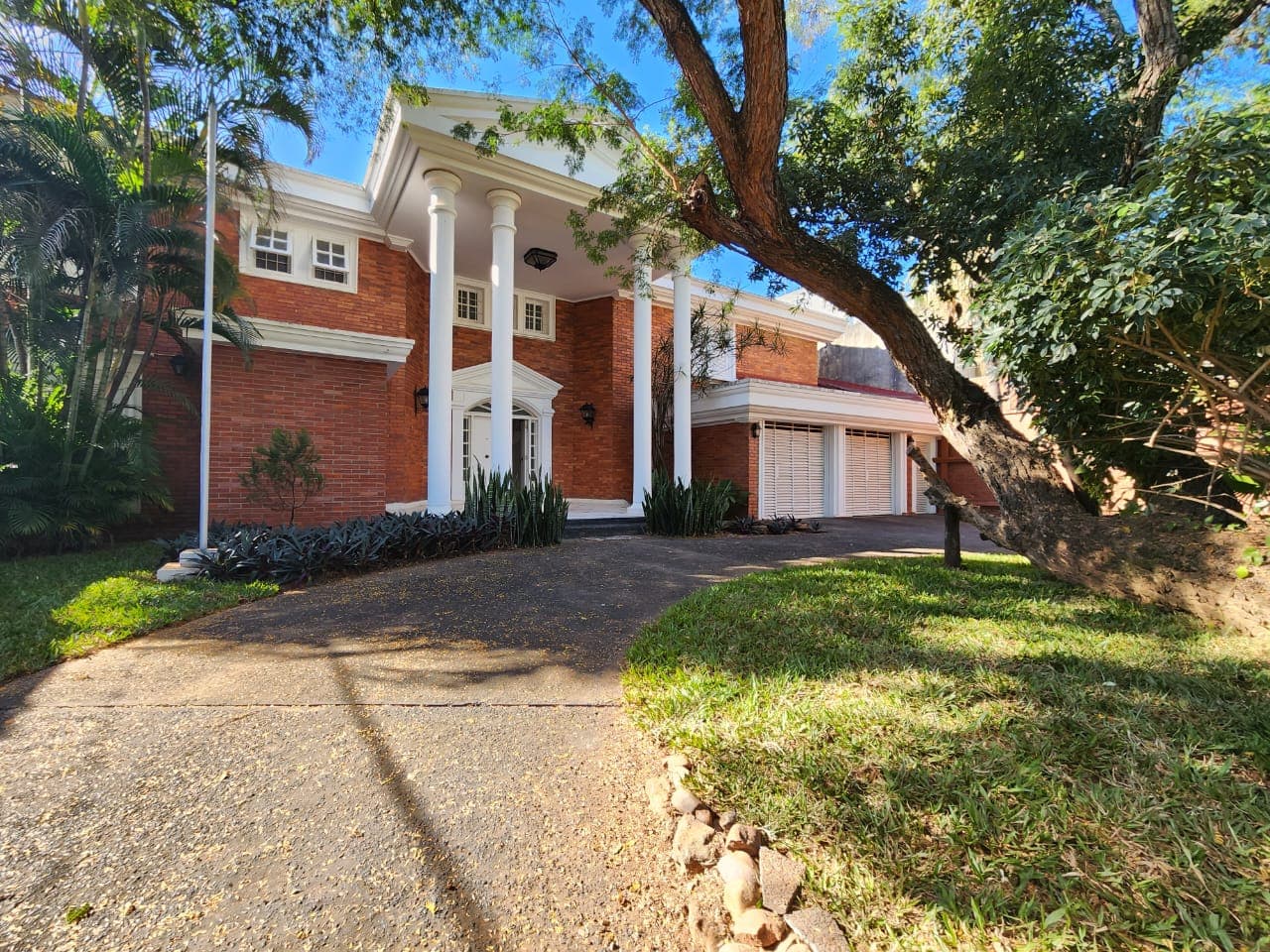 *Exclusiva Residencia en Alquiler, Barrio Manora*, foto 2