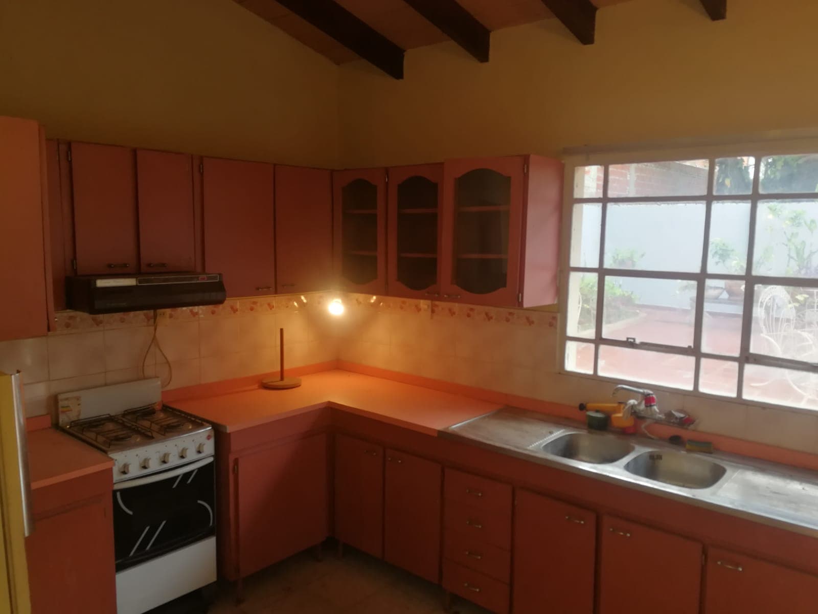 Amplio Chalet de una Planta en Barrio Cerro Corá, Lambaré - CLHO8415011, foto 3