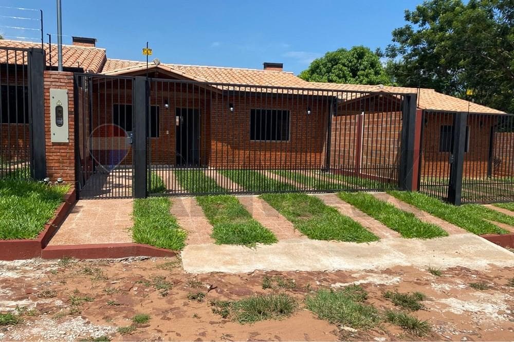 Chalet - Venta - Ñemby, Central, Paraguay, foto 2