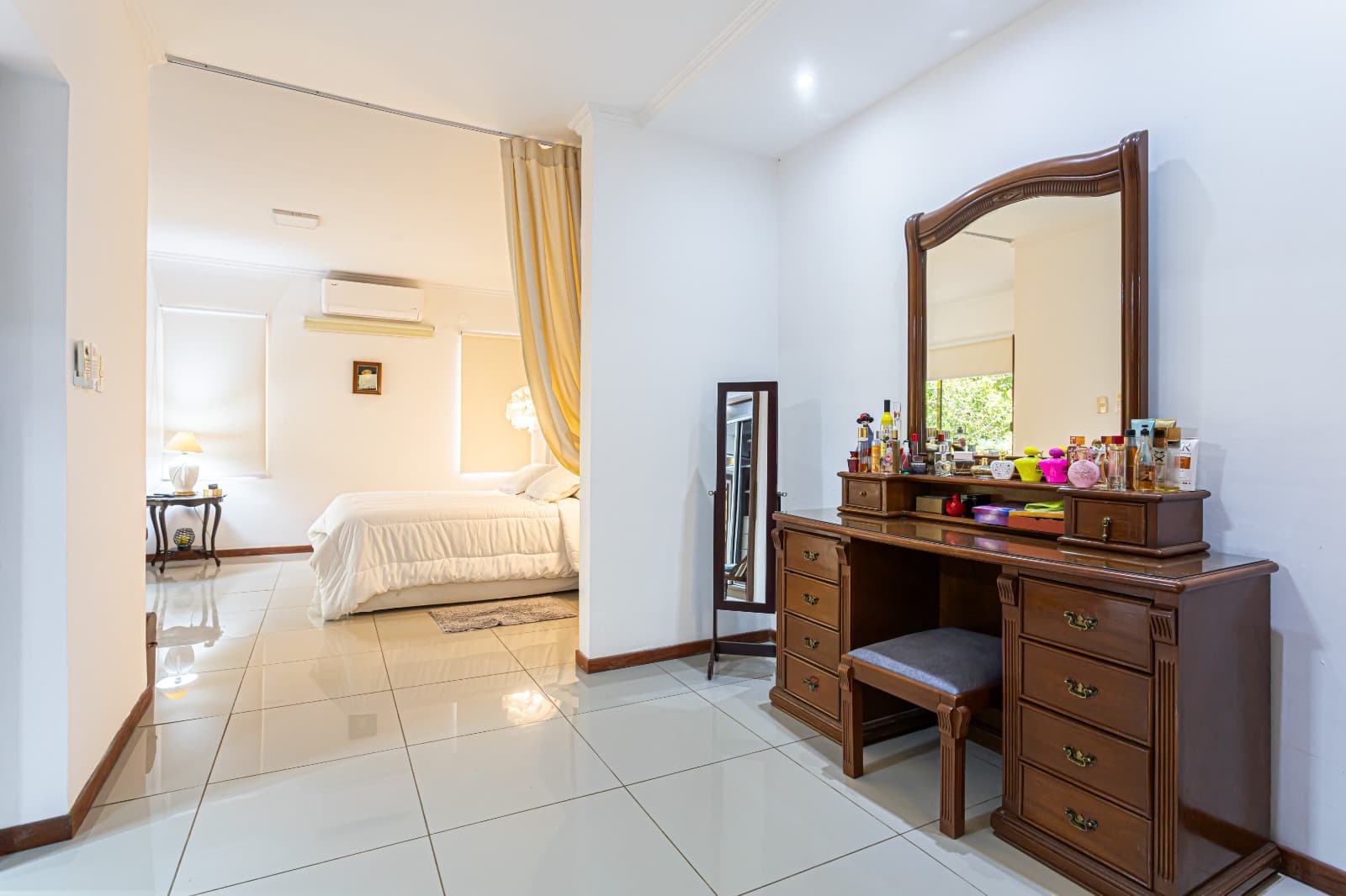 Residencia Amoblada en Barrio Mariscal López, foto 4