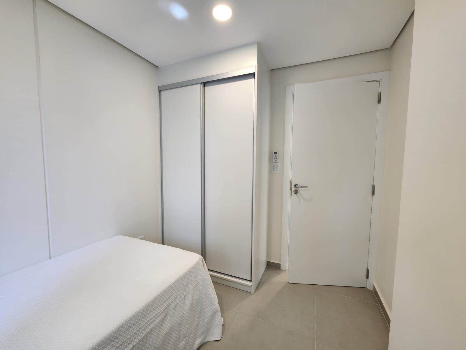 *alquilo departamento amoblado con patio privado , barrio ycua sati, foto 2