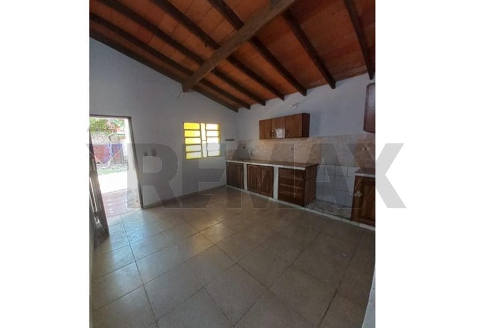 Casa - Alquiler - Ñemby, Central, Paraguay, foto 5