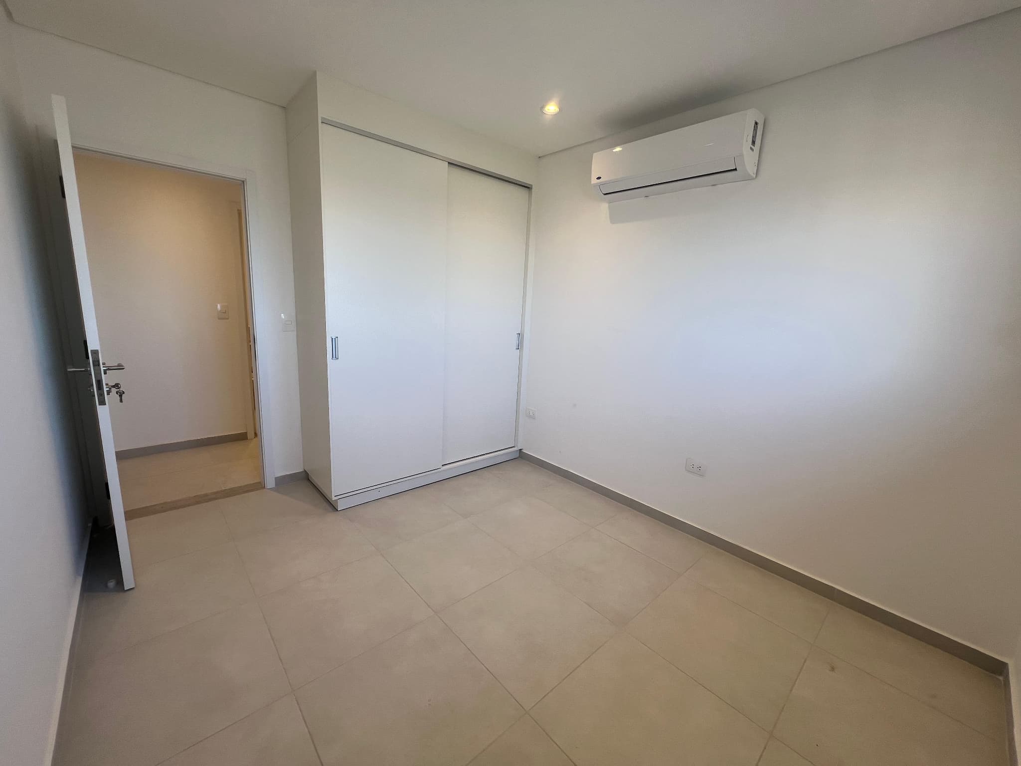 Departamento de dos dormitorios en barrio Las Lomas — foto 3