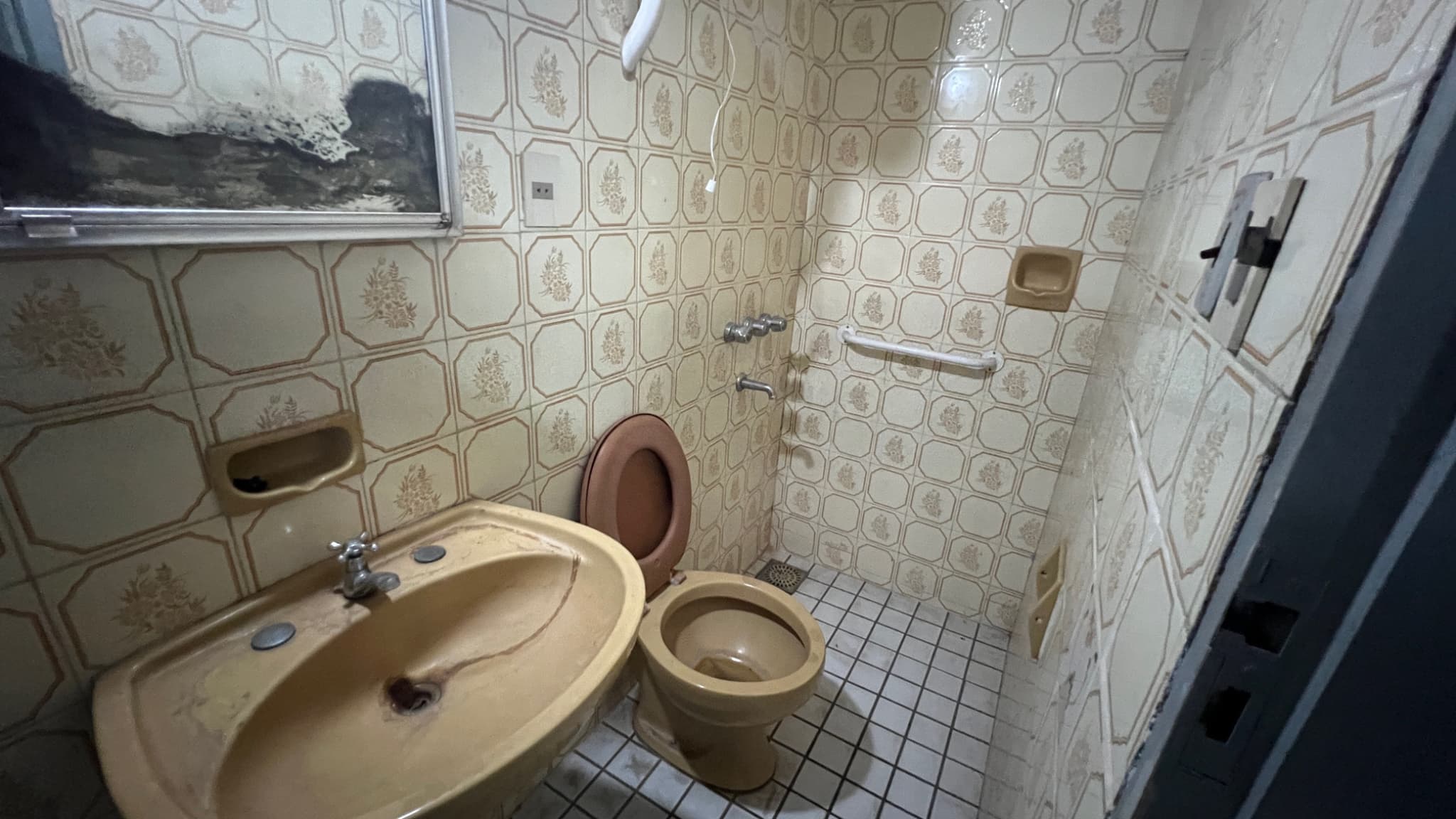 Amplia Casa En Venta En Lambaré – Excelente Ubicación — foto 5