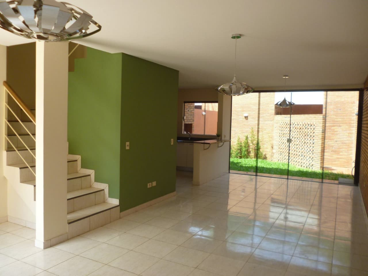 y Alquilo Duplex En Luque, foto 4