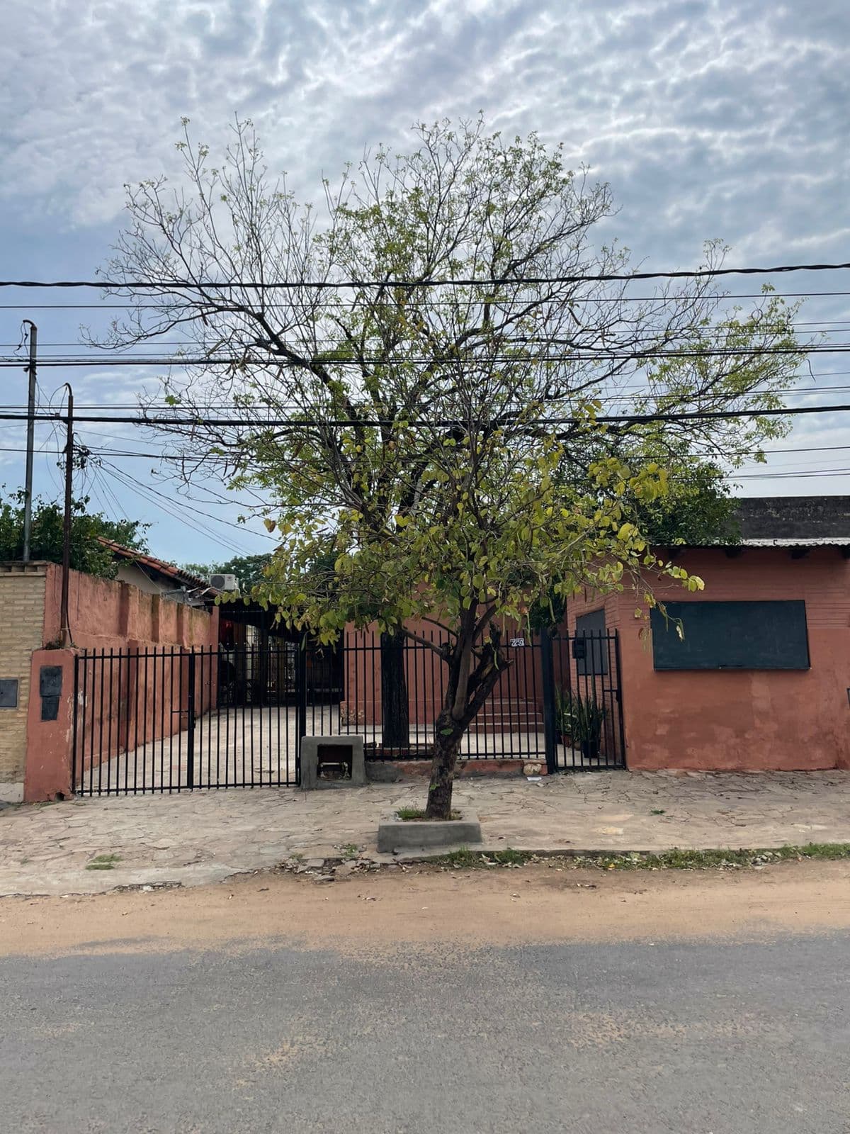 Casa a refaccionar o demoler barrio Trinidad, foto 1