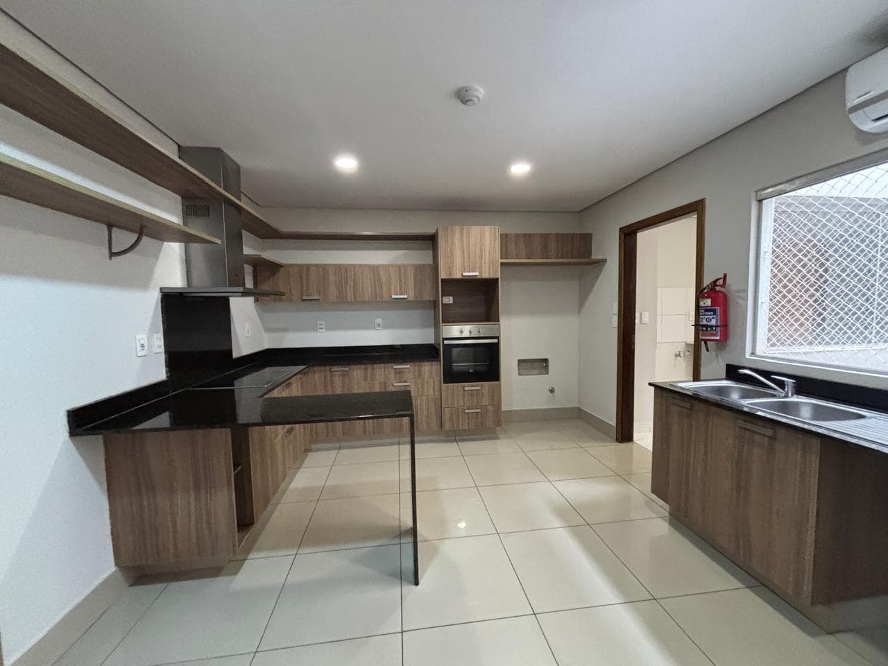 Moderno y Amplio Penthouse en Villa Morra, foto 5