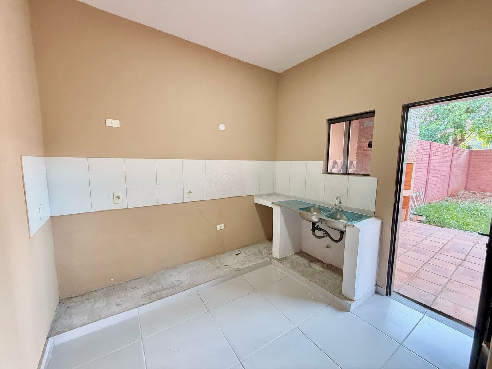Hermoso duplex en Luque laurelty, foto 4