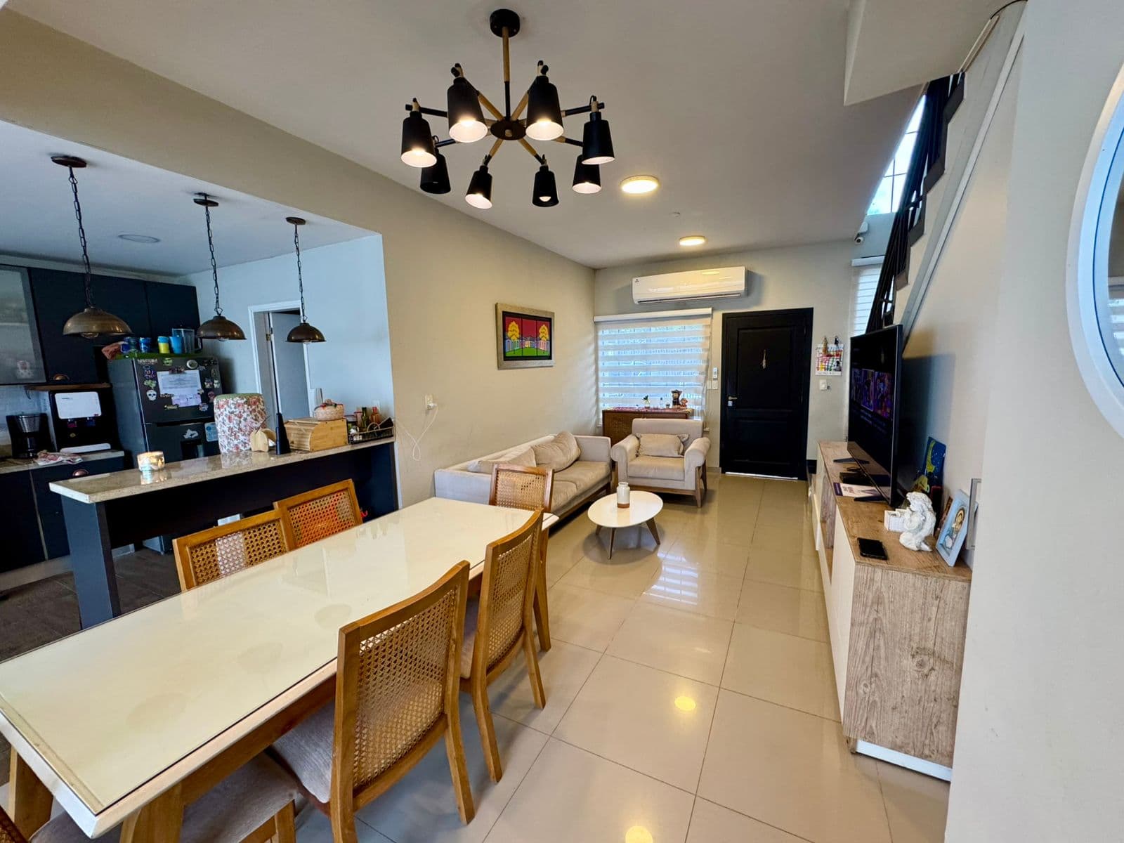 En venta duplex - lambare- zona yacht