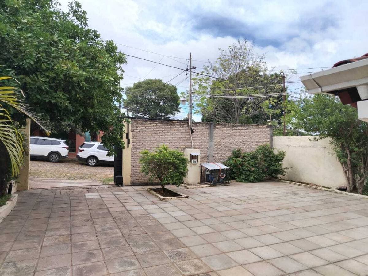 Casa c/ patio en Asunción, b° san vicente, excelente ubicación!!, foto 1