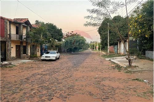Terreno en el barrio sol de america, foto 3