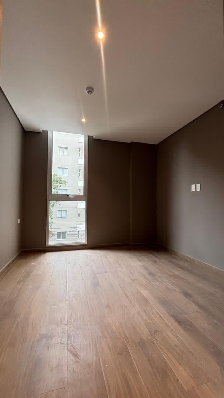 Departamento en alquiler en Villa Morra, foto 5