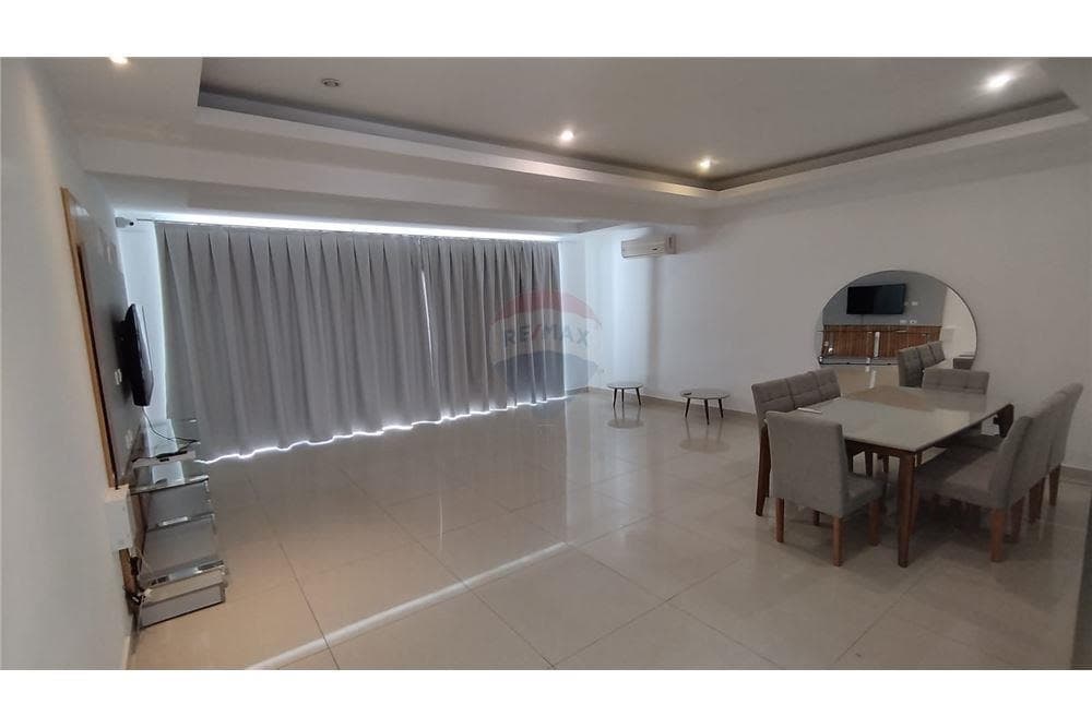 Duplex con piscina en Las Lomas Carmelitas, foto 2