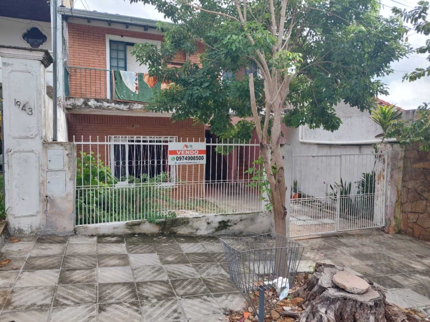 Casa En Venta De 5 Dormitorios C/ Cochera En Sajonia