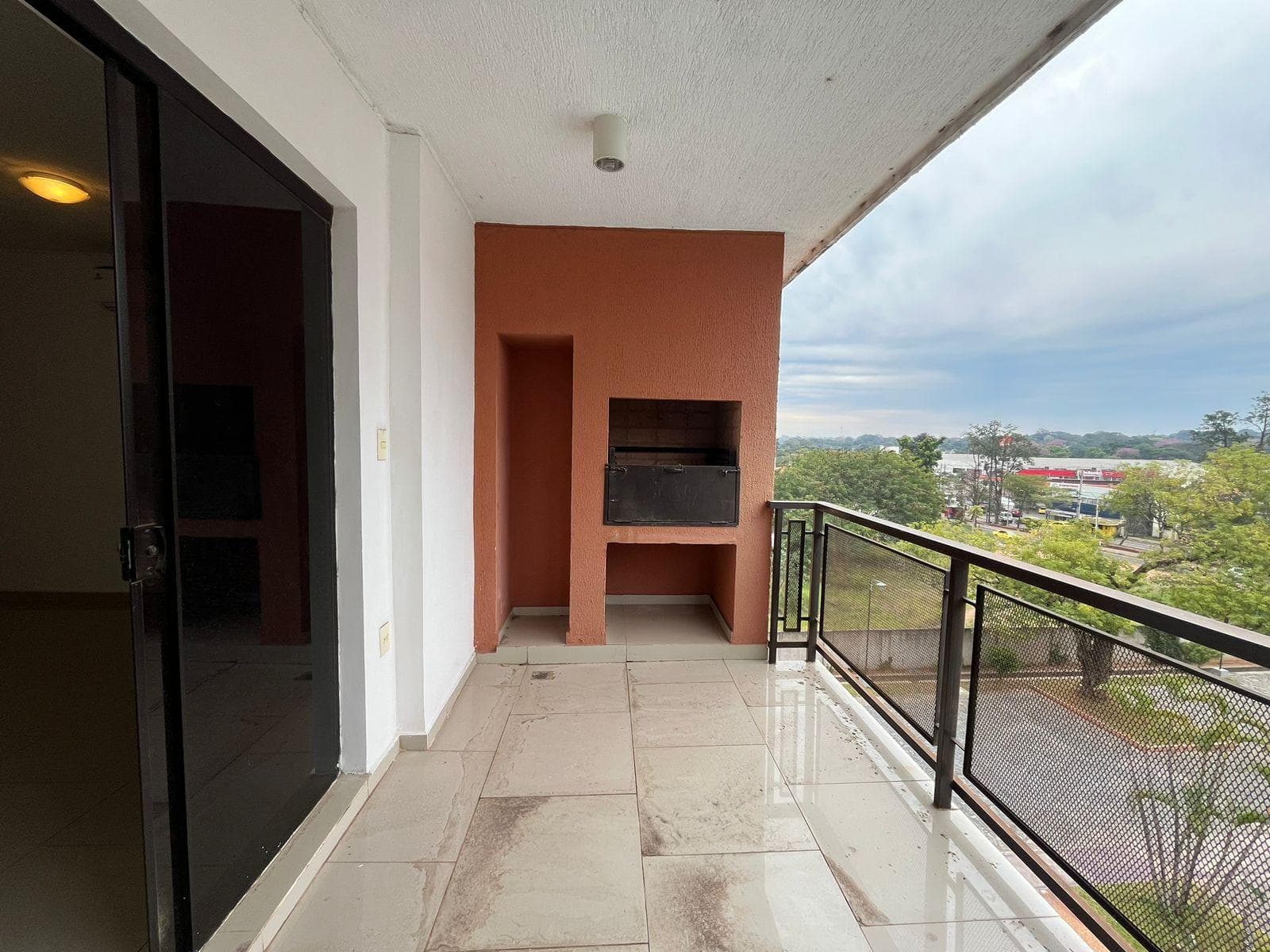 Departamento en alquiler de 3 dormitorios c/ cochera en Ñemby, foto 5