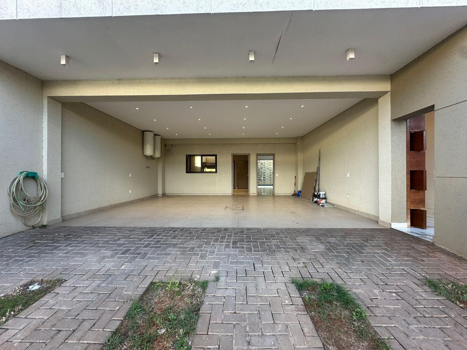 Casa en alquiler de 5 dormitorios c/ cochera en Cañada San Miguel, foto 3