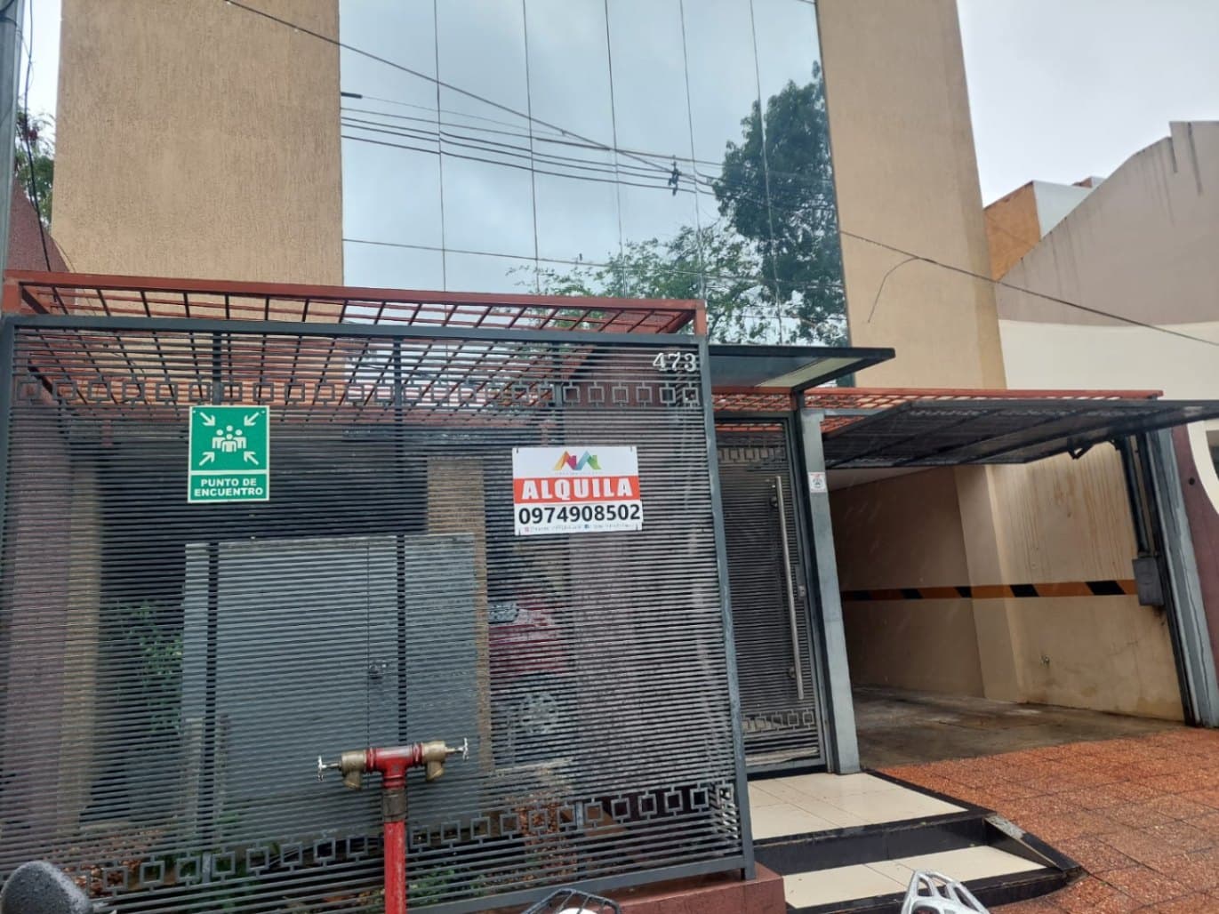 Oficina en alquiler ubicado en Villa Morra