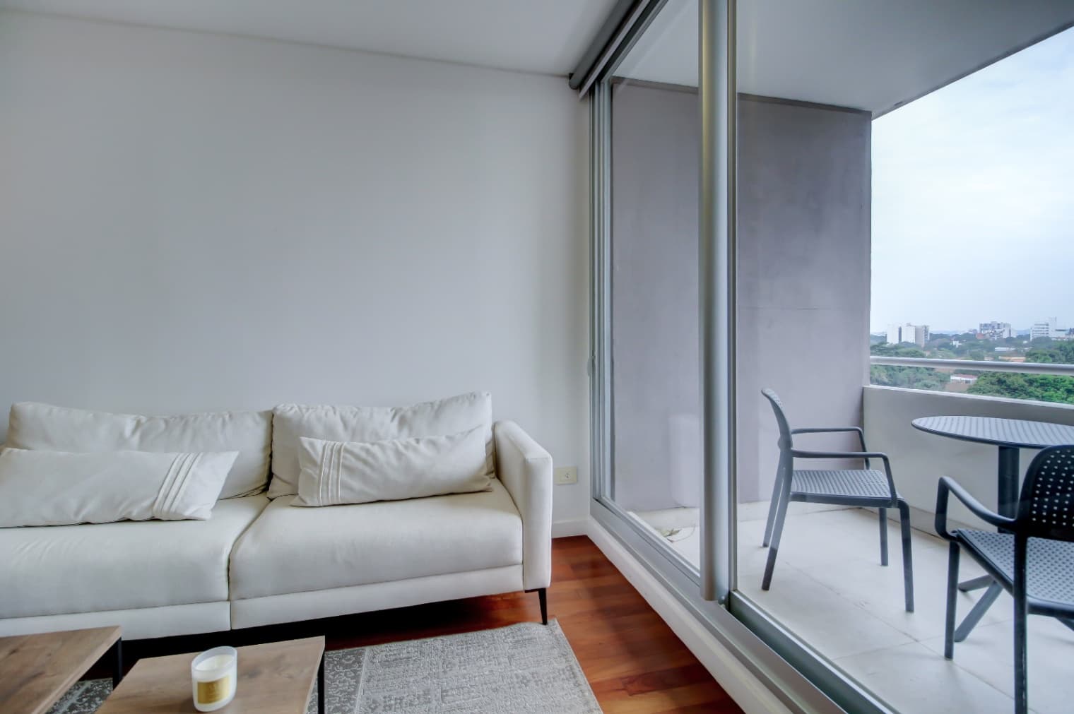 Departamento en alquiler c/ cochera en San Jorge — foto 4