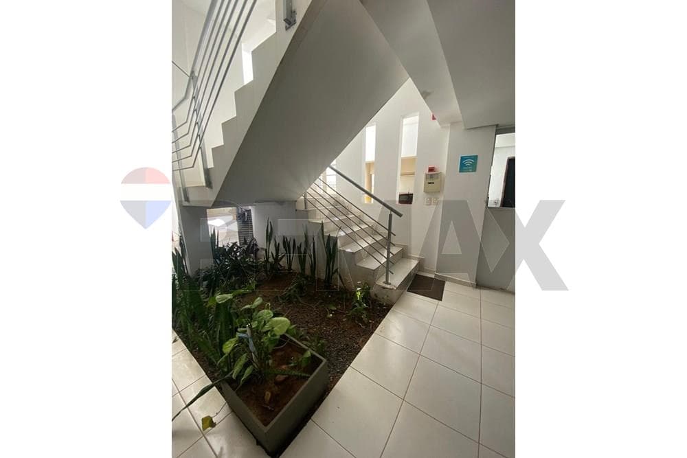 Departamento en Barrio Jara con Cochera Ideal Inversión, foto 5